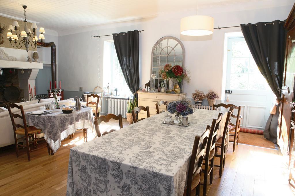 La Gentilhommiere Bed & Breakfast Шантепи Екстериор снимка