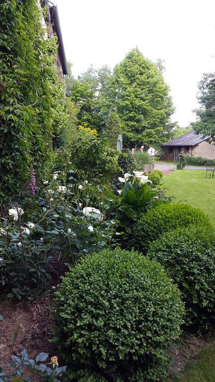 La Gentilhommiere Bed & Breakfast Шантепи Екстериор снимка