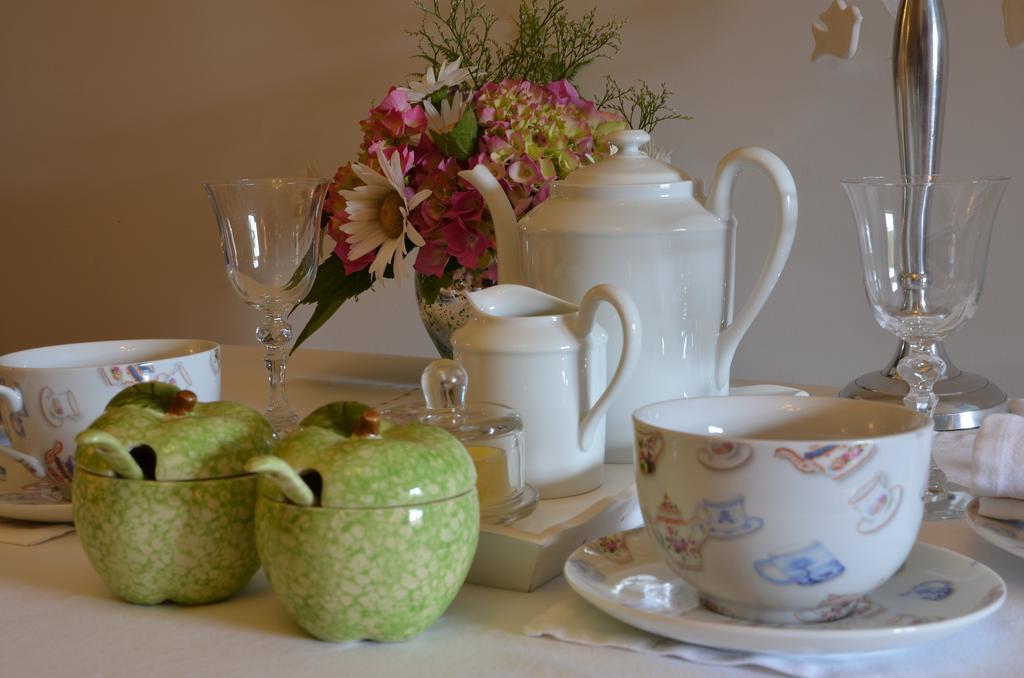 La Gentilhommiere Bed & Breakfast Шантепи Екстериор снимка